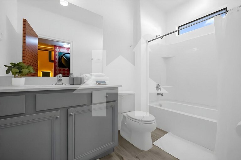 Vacation Home Near Disney, 12 bedrooms