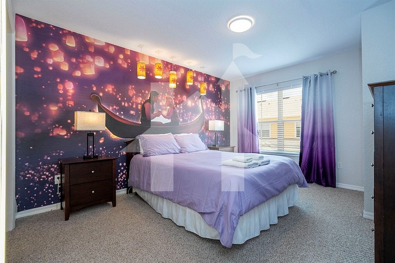 Vacation Home Near Disney, 4 bedrooms