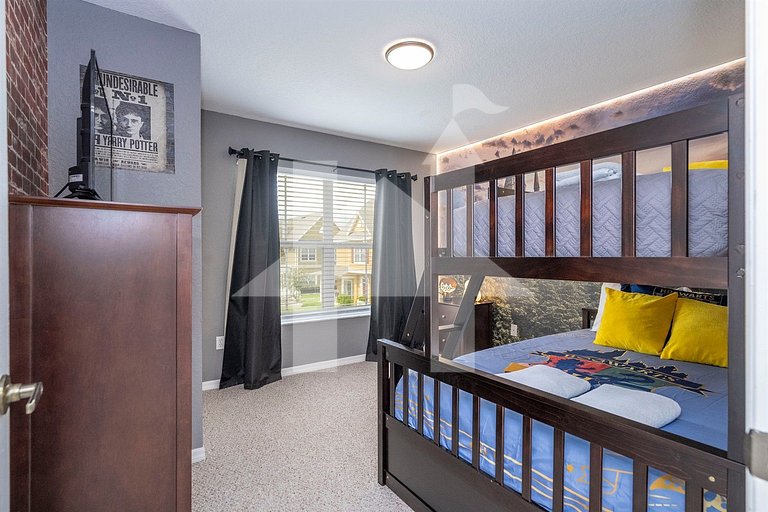 Vacation Home Near Disney, 4 bedrooms