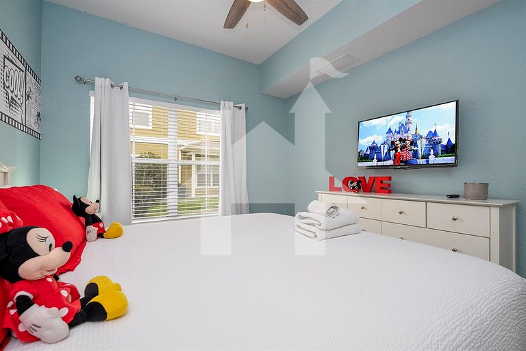 Vacation Home Near Disney, 4 bedrooms