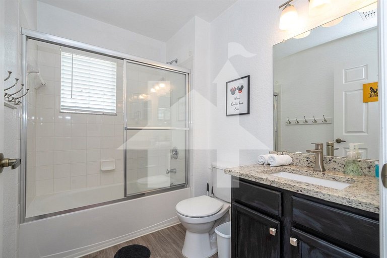 Vacation Home Near Disney, 4 bedrooms