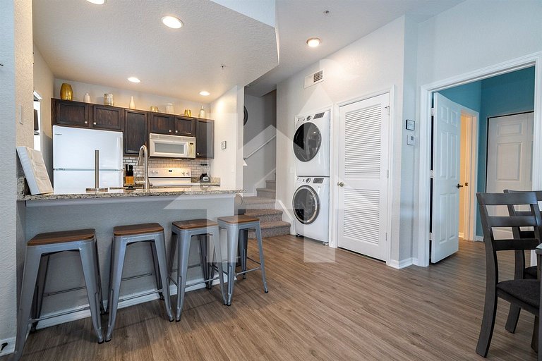 Vacation Home Near Disney, 4 bedrooms