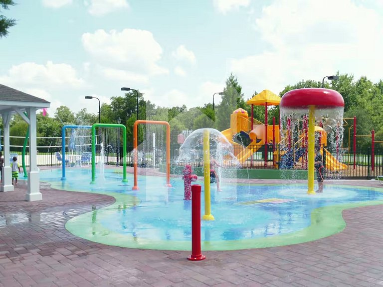 Vacation Home Near Disney, 4 bedrooms