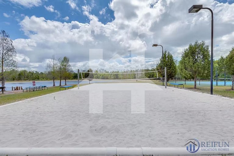 Vacation Home Near Disney, 4 bedrooms