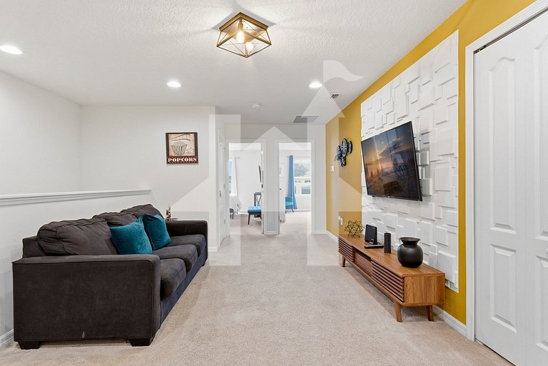 Vacation Home Near Disney, 5 bedrooms