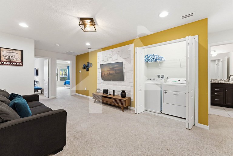 Vacation Home Near Disney, 5 bedrooms