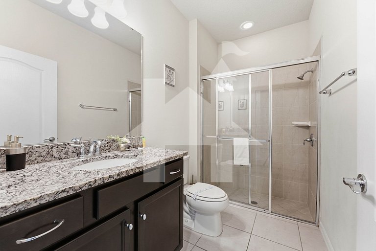 Vacation Home Near Disney, 5 bedrooms