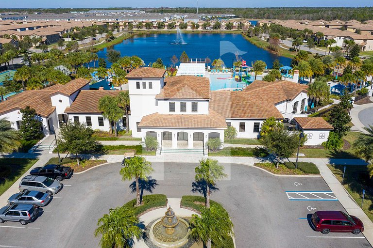 Vacation Home Near Disney, 5 bedrooms