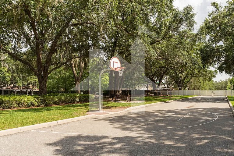 Vacation Home Near Disney, 4 bedrooms