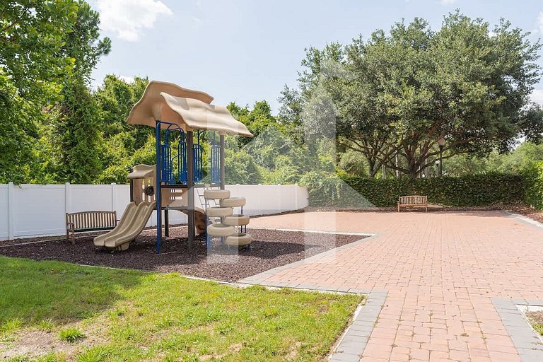 Vacation Home Near Disney, 4 bedrooms