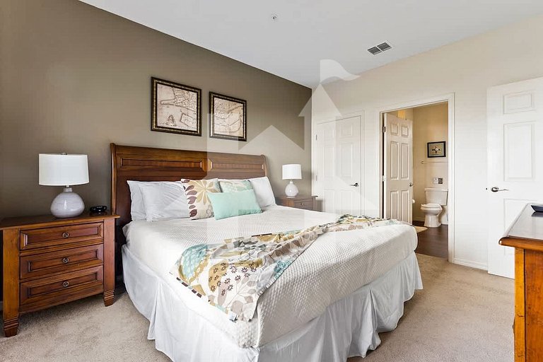 Vacation Home Near Disney, 4 bedrooms