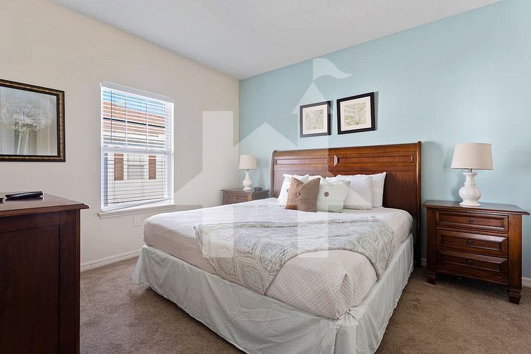 Vacation Home Near Disney, 4 bedrooms
