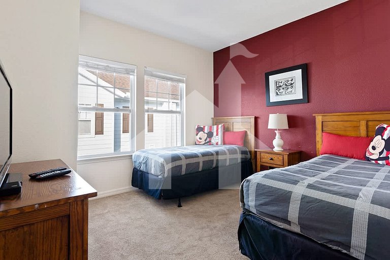 Vacation Home Near Disney, 4 bedrooms