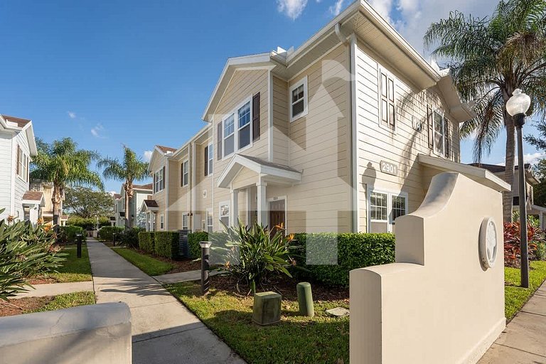 Vacation Home Near Disney, 4 bedrooms