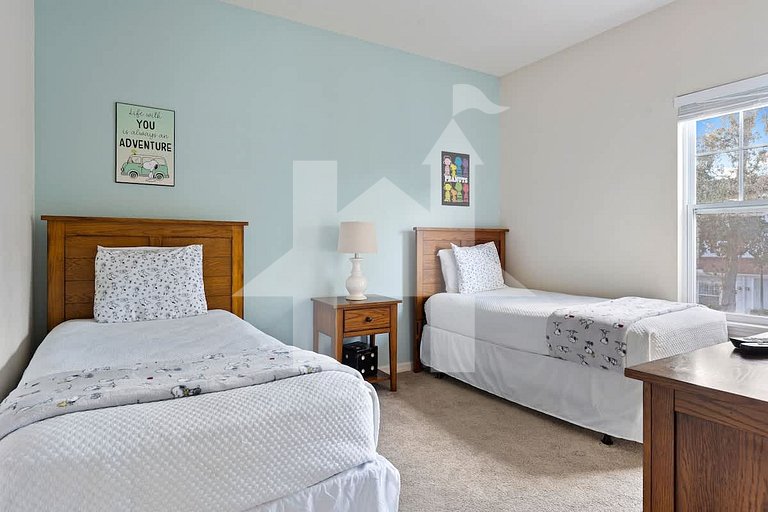 Vacation Home Near Disney, 4 bedrooms