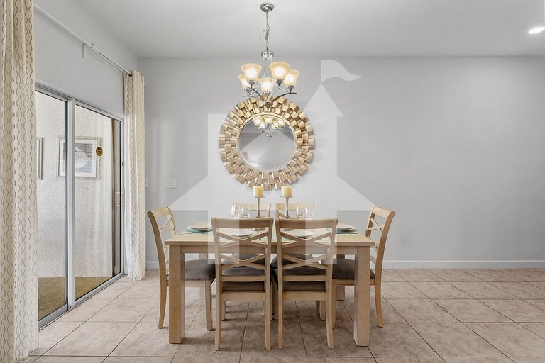 Vacation Home Near Disney, 4 bedrooms