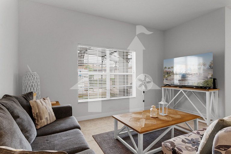 Vacation Home Near Disney, 4 bedrooms