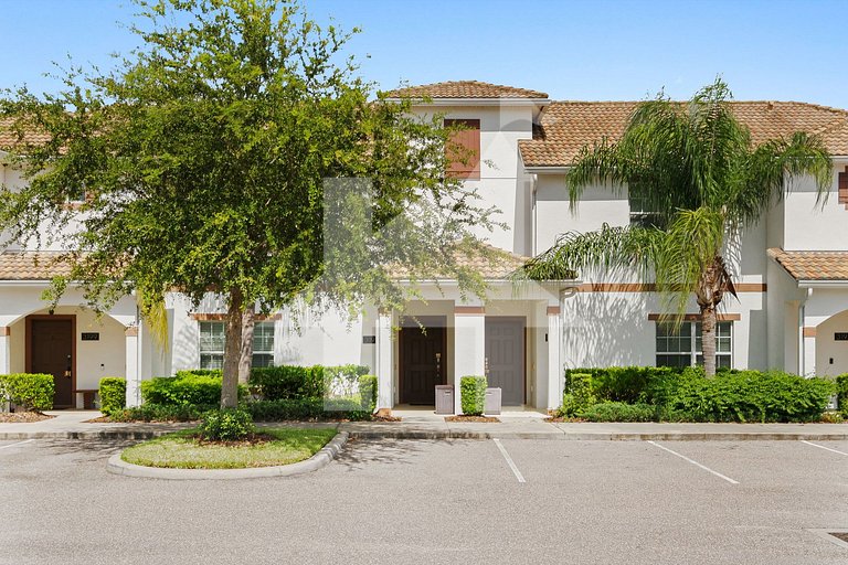 Vacation Home Near Disney, 4 bedrooms