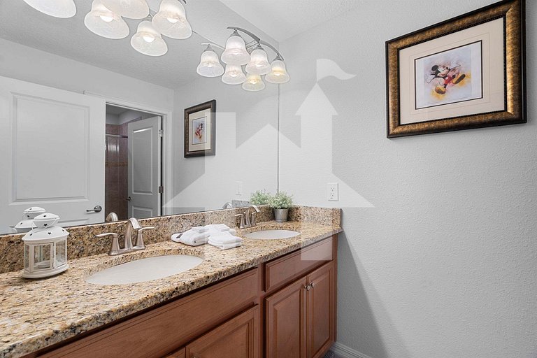 Vacation Home Near Disney, 4 bedrooms