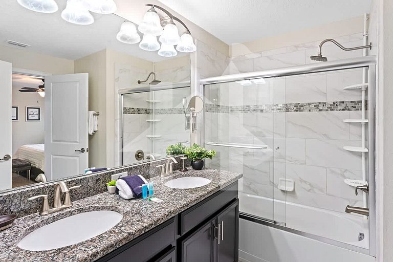 Vacation Home Near Disney, 4 bedrooms