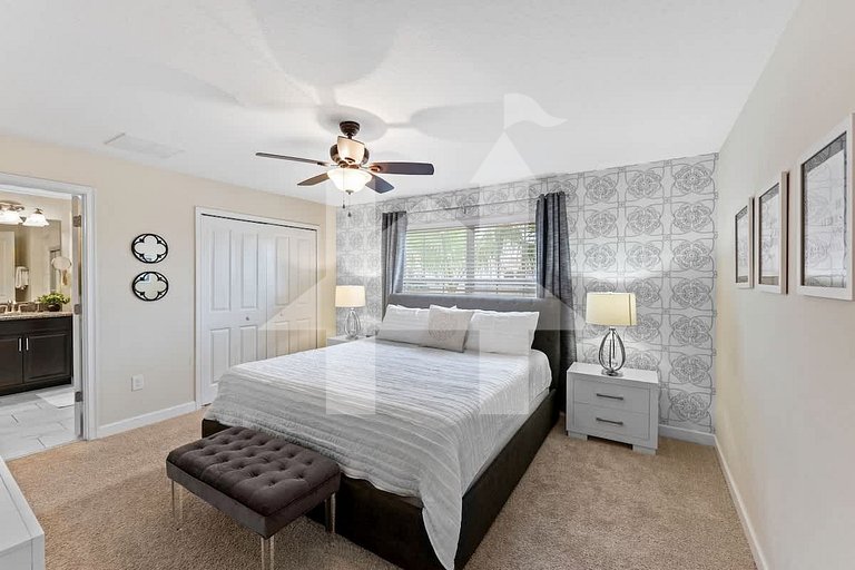 Vacation Home Near Disney, 4 bedrooms