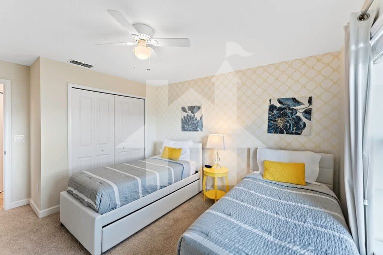 Vacation Home Near Disney, 4 bedrooms