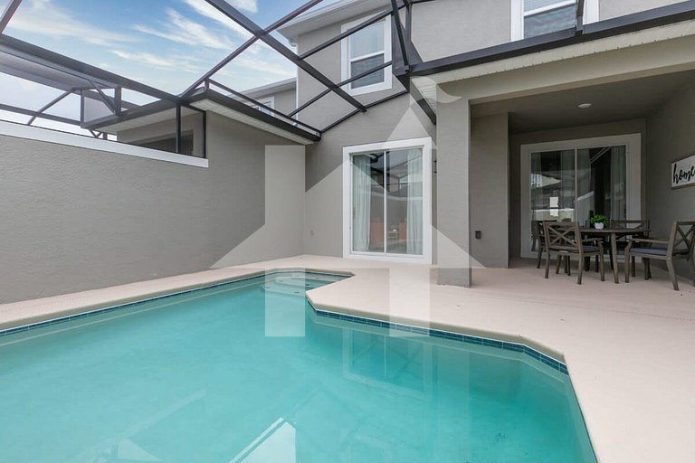 Vacation Home Near Disney, 4 bedrooms