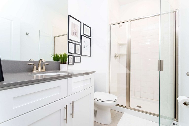 Vacation Home Near Disney, 4 bedrooms