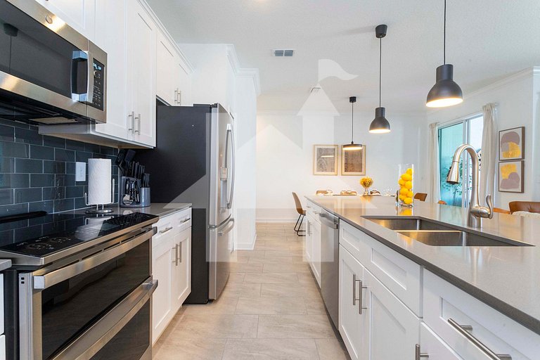 Vacation Home Near Disney, 4 bedrooms