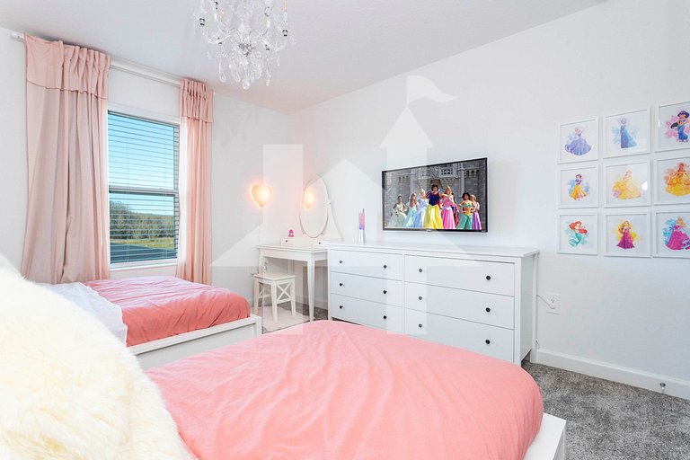 Vacation Home Near Disney, 4 bedrooms