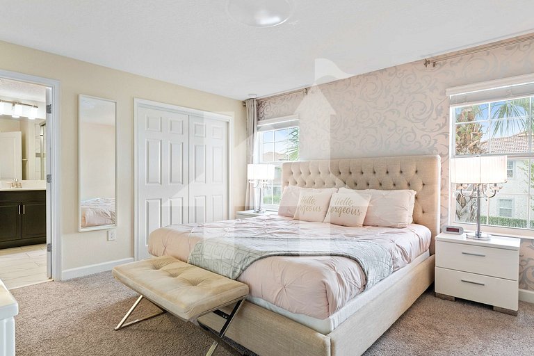 Vacation Home Near Disney, 4 bedrooms