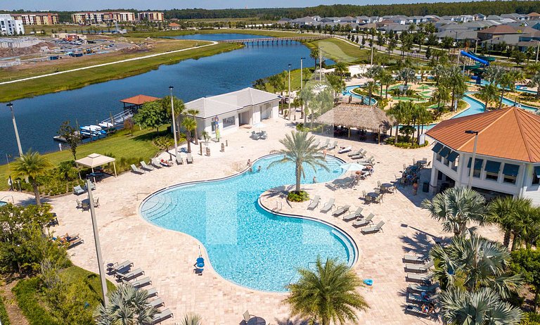 Vacation Home Near Disney, 9 bedrooms