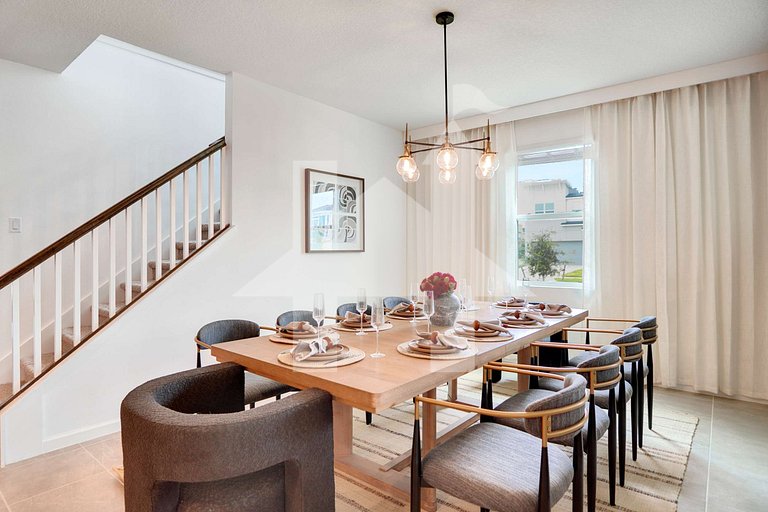 Vacation Home Near Disney, 10 bedrooms