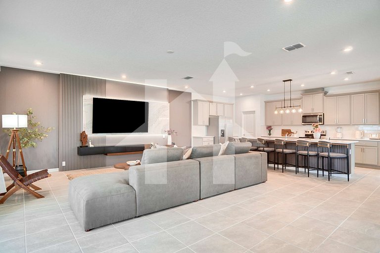 Vacation Home Near Disney, 10 bedrooms