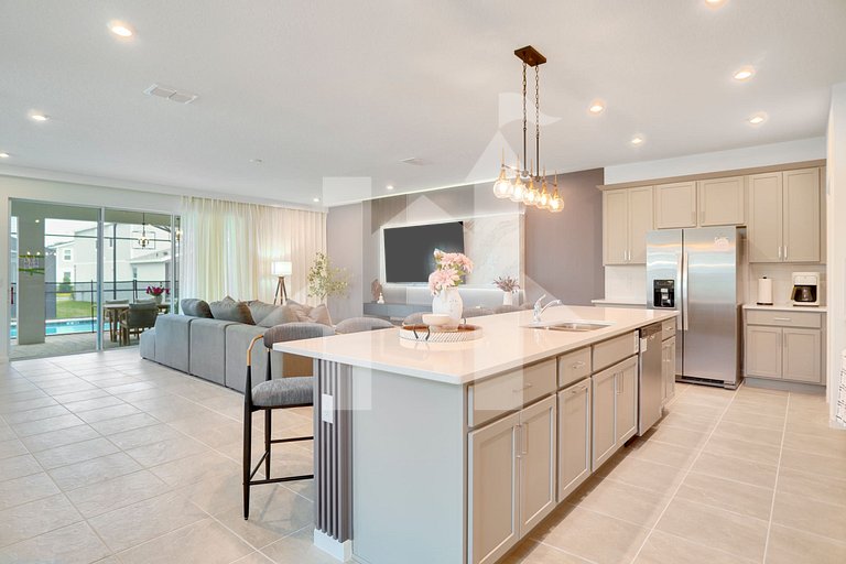 Vacation Home Near Disney, 10 bedrooms