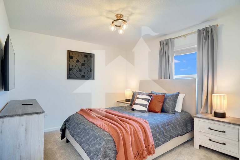 Vacation Home Near Disney, 10 bedrooms