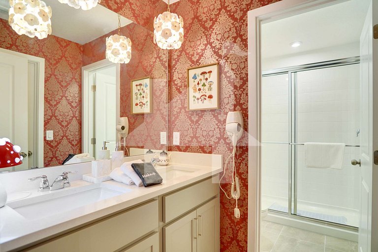 Vacation Home Near Disney, 10 bedrooms