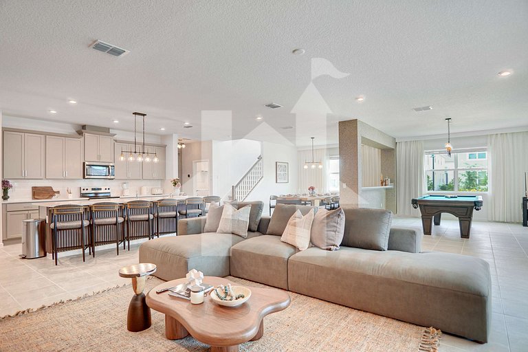 Vacation Home Near Disney, 10 bedrooms