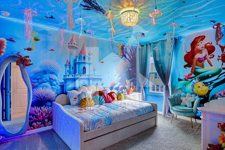 Vacation Home Near Disney, 10 bedrooms