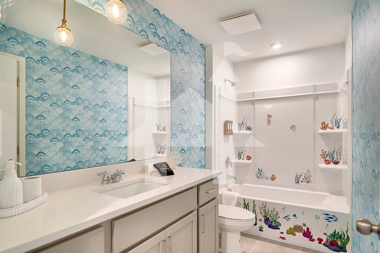 Vacation Home Near Disney, 10 bedrooms