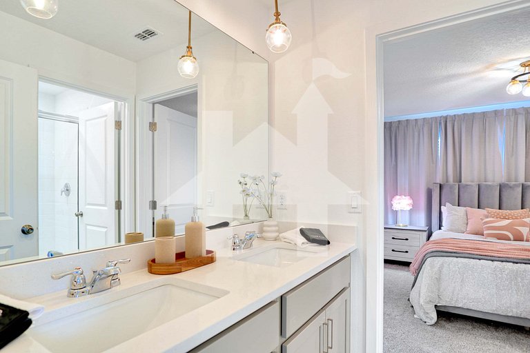 Vacation Home Near Disney, 10 bedrooms