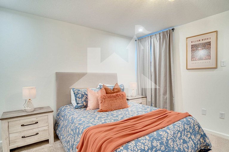 Vacation Home Near Disney, 10 bedrooms