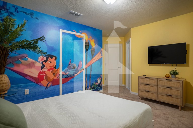 Vacation Home Near Disney, 10 bedrooms