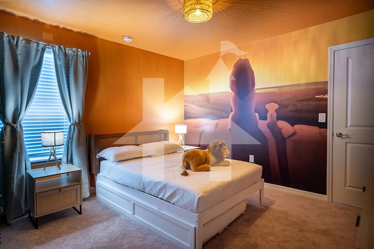 Vacation Home Near Disney, 10 bedrooms