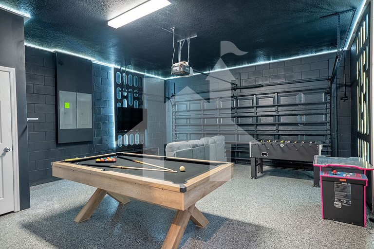 Vacation Home Near Disney, 10 bedrooms