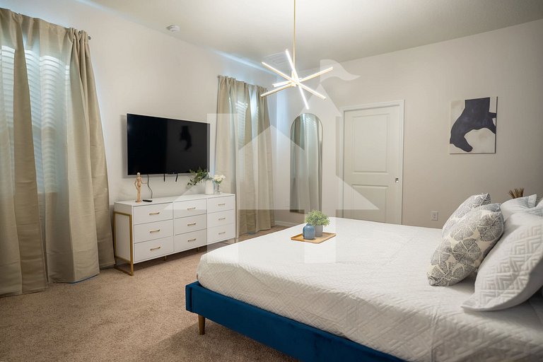 Vacation Home Near Disney, 10 bedrooms