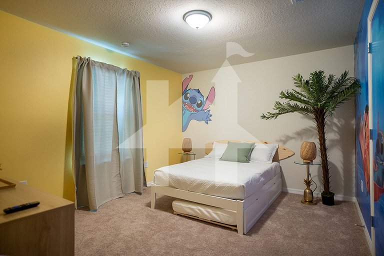 Vacation Home Near Disney, 10 bedrooms