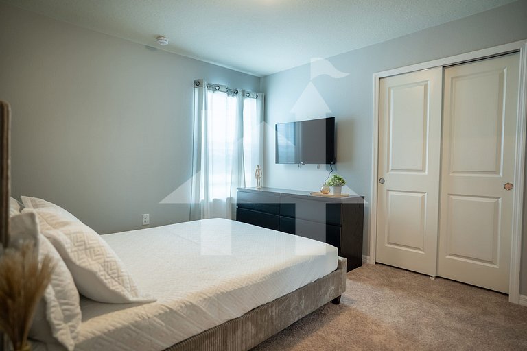 Vacation Home Near Disney, 10 bedrooms