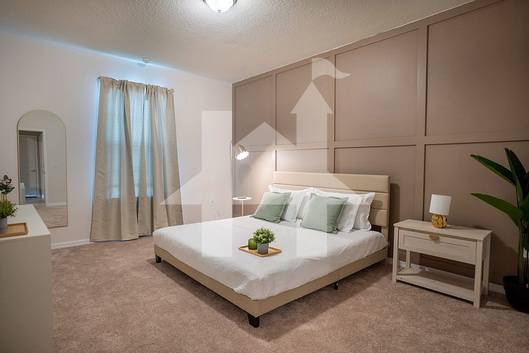 Vacation Home Near Disney, 10 bedrooms