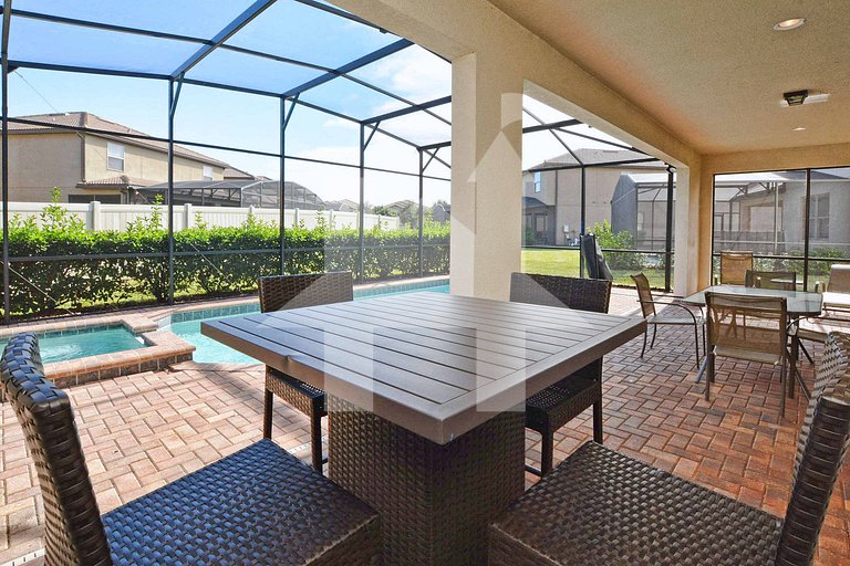 Vacation Home Near Disney, 8 bedrooms